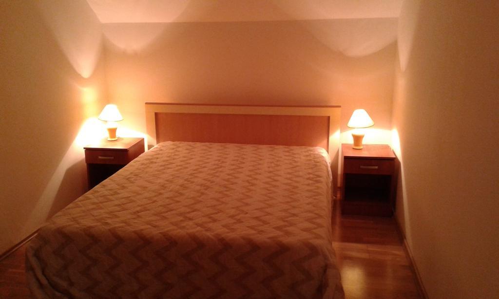 Oro Apartments Petrovac Rum bild