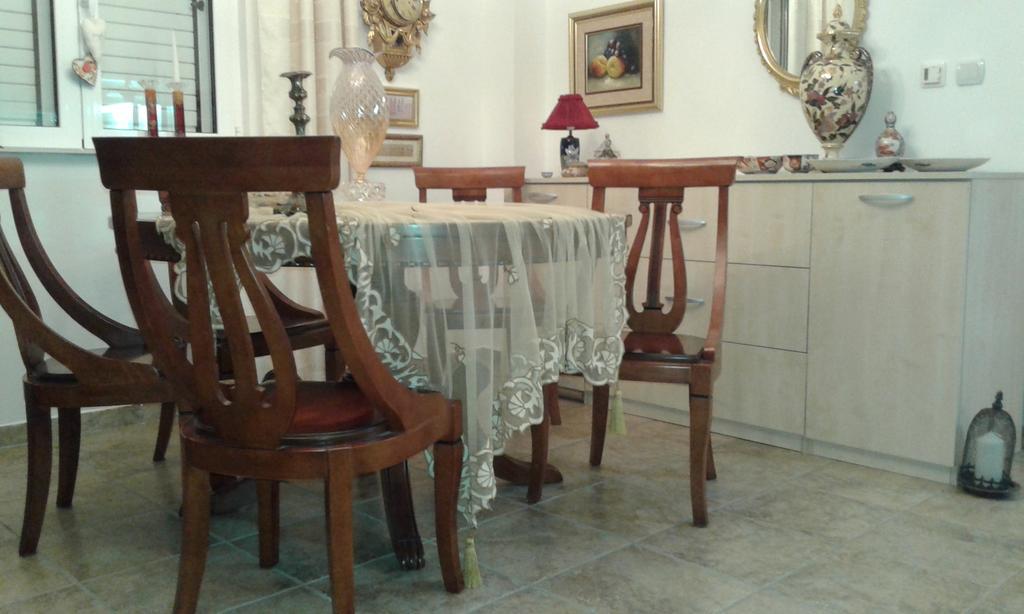 Oro Apartments Petrovac Rum bild