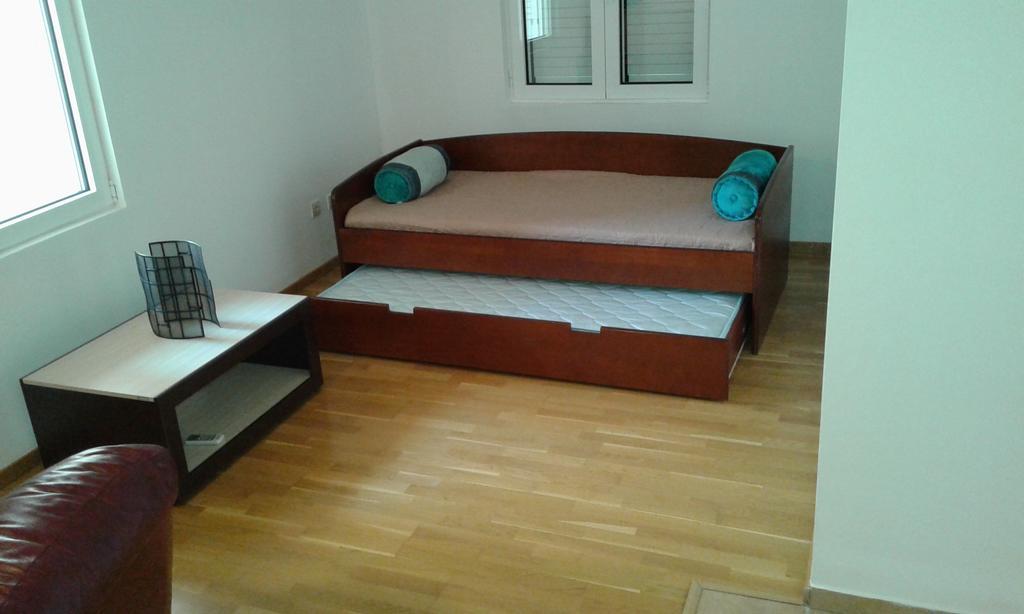 Oro Apartments Petrovac Rum bild