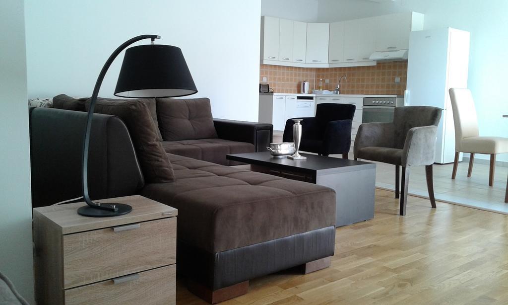 Oro Apartments Petrovac Rum bild